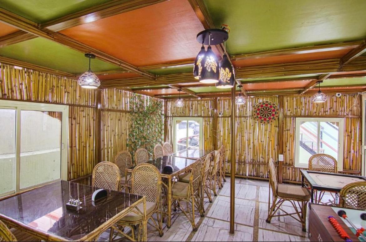 The For You Hotel & Restaurant Rishikesh Bagian luar foto
