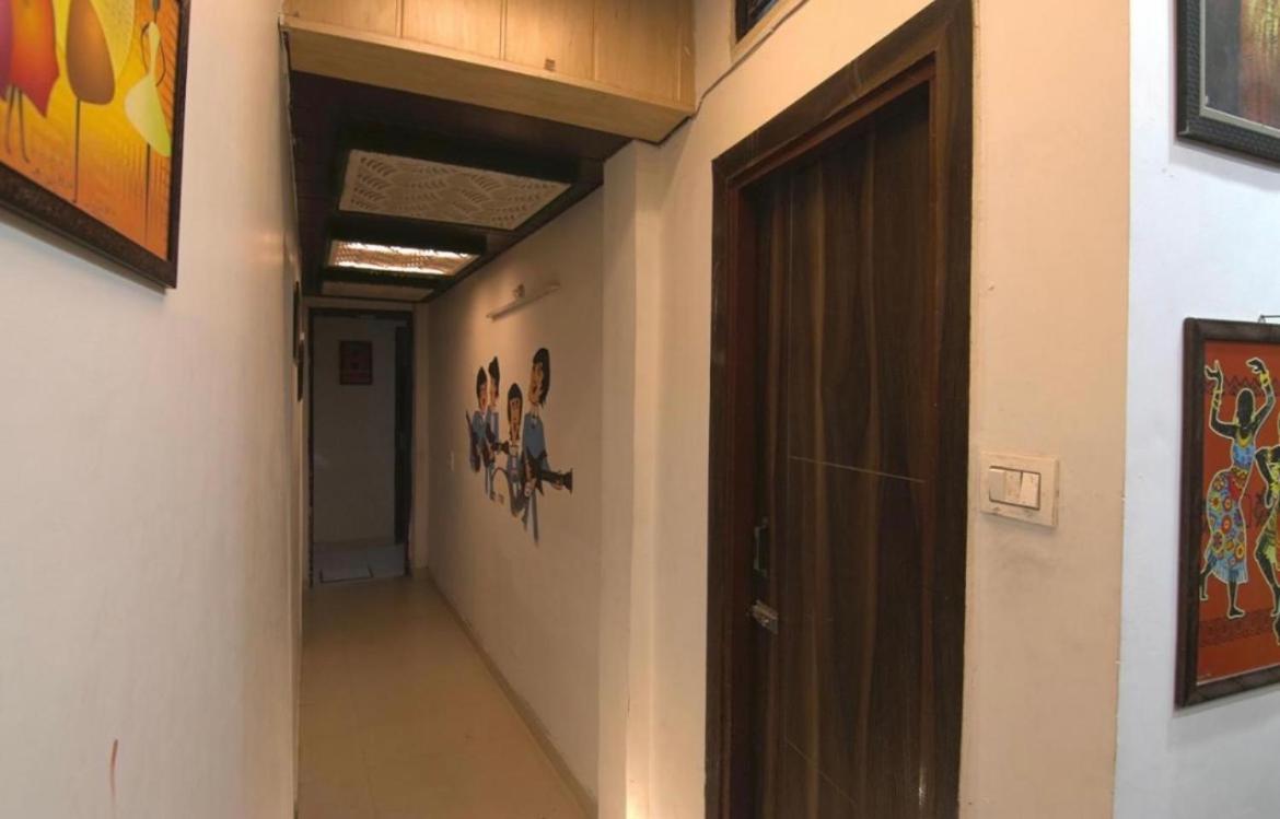 The For You Hotel & Restaurant Rishikesh Bagian luar foto